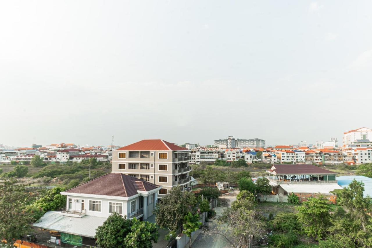 Ark Hotel Phnom Penh Exteriör bild