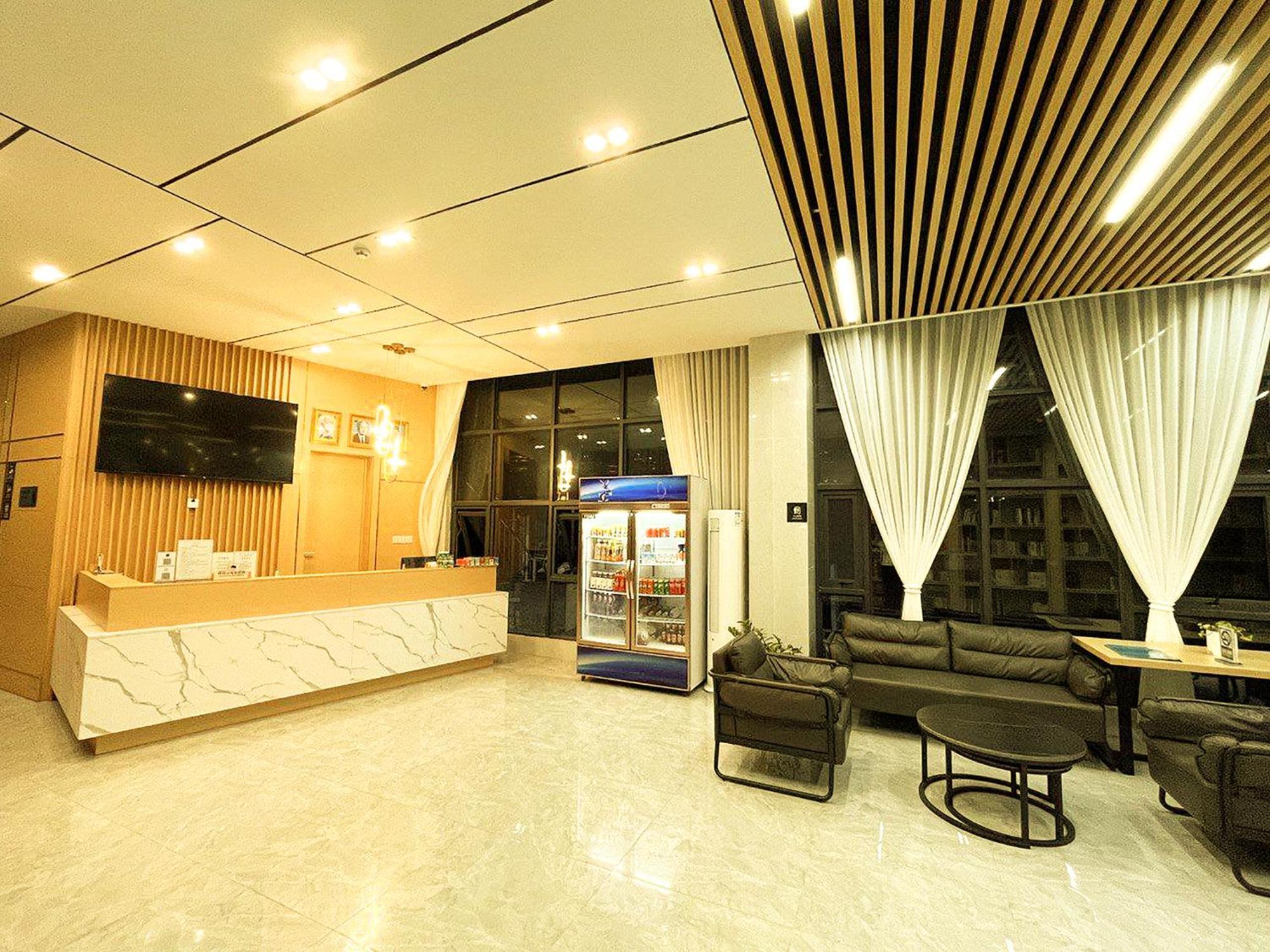 Ark Hotel Phnom Penh Exteriör bild